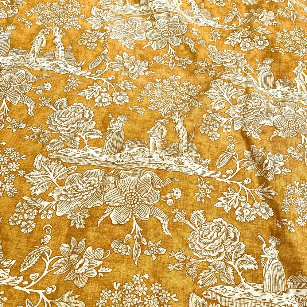 Jean Monro Ltd. Custom Made Round Natural Linen Tablecloth